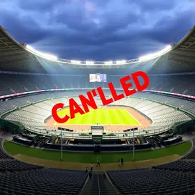 Chão do Estádio Morumbi cede